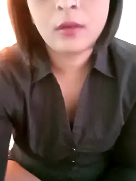 Snapshot of Queen_Kushi4 chatting on 07-25-26, 09:39 Queen Kushi4 online show from 07-25-26, 09:39