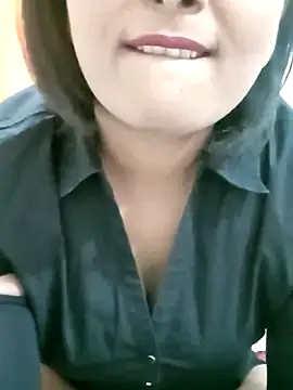 Snapshot of Queen_Kushi4 chatting on 07-22-26, 09:44 Queen Kushi4 online show from 07-22-26, 09:44