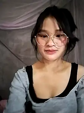 saronla 03 online show from 12-19-25, 06:49