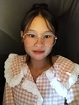 Snapshot of saronla_03 chatting on 09-10-25, 03:44 saronla 03 online show from 09-10-25, 03:44