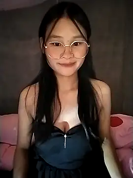 saronla 03 online show from 10-28-25, 07:40