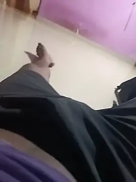 Snapshot of newboygoa chatting on 06-18-26, 02:33 newboygoa online show from 06-18-26, 02:33