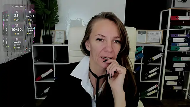 Jesica mooon online show from 10-13-25, 01:29