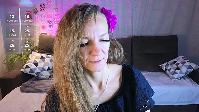 Jesica mooon online show from 10-18-25, 01:29