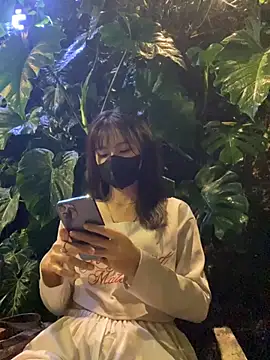   BabyShowPublic   online show from 10-31-25, 02:02