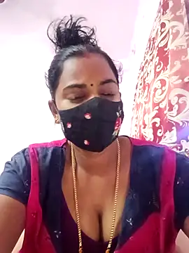 Snapshot of Thamilmegalai chatting on 03-27-26, 06:55 Thamilmegalai online show from 03-27-26, 06:55