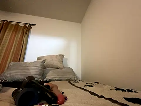 Snapshot of KANDIS864 chatting on 10-30-25, 02:21 KANDIS864 online show from 10-30-25, 02:21