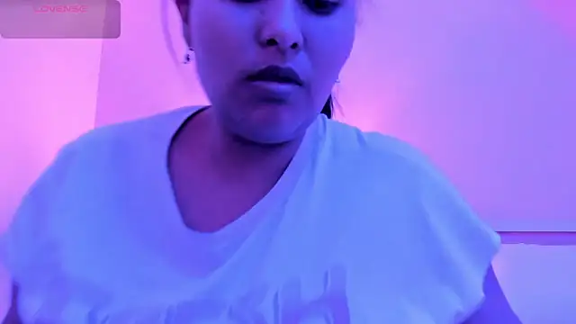 BellaNixs online show from 10-09-25, 03:18