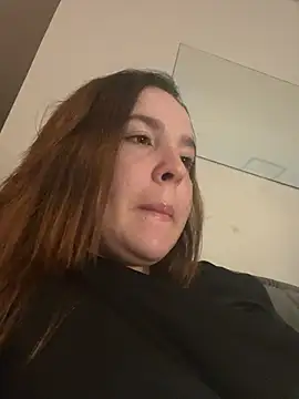 m0ranguinh0s2 online show from 06-25-26, 01:14