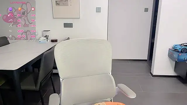 Snapshot of Scarlett-bb chatting on 09-30-25, 07:20 Scarlett-bb online show from 09-30-25, 07:20