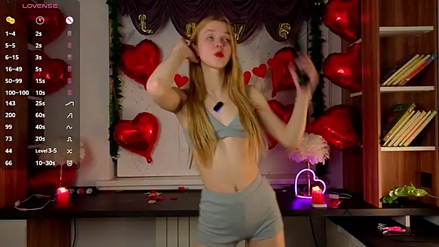 TomokoRocha online show from 02-15-26, 01:06