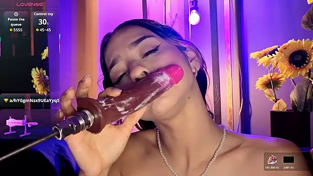 RACHELRUIZ online show from 02-08-26, 04:37