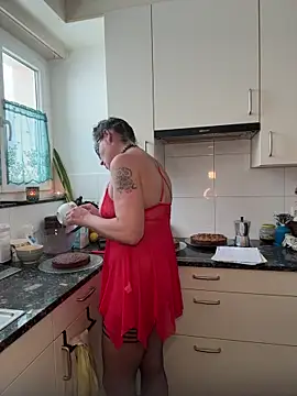 Nadja Noir online show from 11-28-25, 12:49