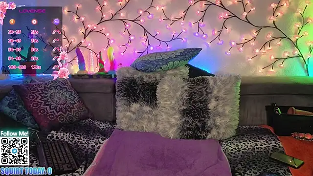 Nadja Noir online show from 04-06-26, 07:59