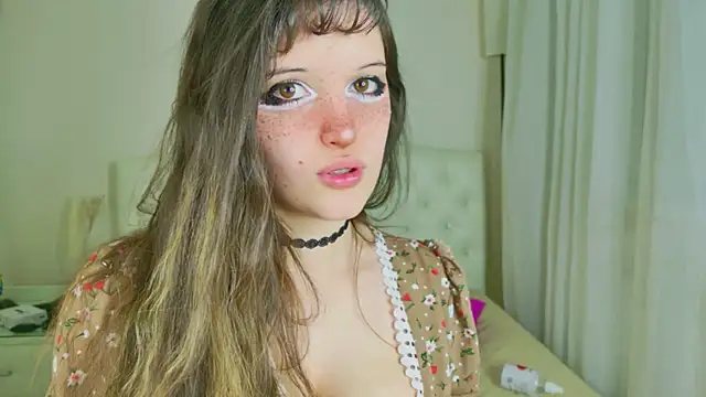 Snapshot of kamila_blush chatting on 02-04-26, 10:27 kamila blush online show from 02-04-26, 10:27