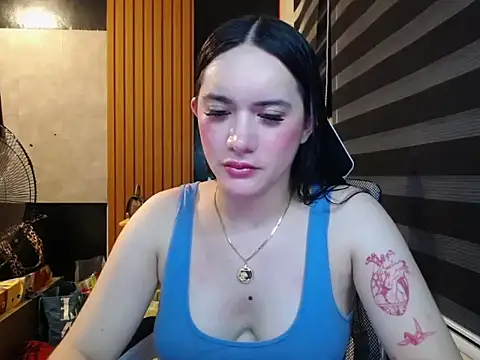 Snapshot of Yhanbeaufort18 chatting on 09-16-25, 02:29 Yhanbeaufort18 online show from 09-16-25, 02:29