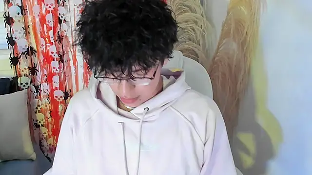 miilo wolf online show from 10-09-25, 12:17