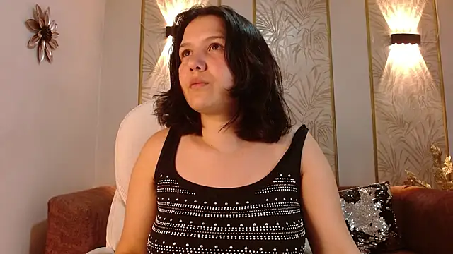 Snapshot of Amie_gh chatting on 10-16-25, 11:29 Amie gh online show from 10-16-25, 11:29