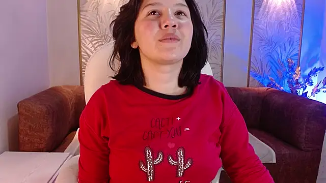 Snapshot of Amie_gh chatting on 10-09-25, 11:22 Amie gh online show from 10-09-25, 11:22