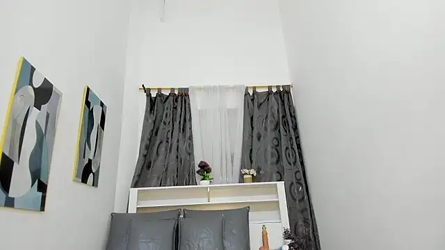 Mistt Mia online show from 03-15-26, 11:39