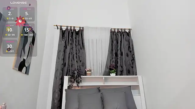 Mistt Mia online show from 10-19-25, 12:19