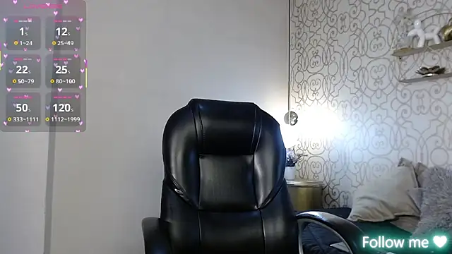 Lucigh  online show from 11-08-25, 07:39