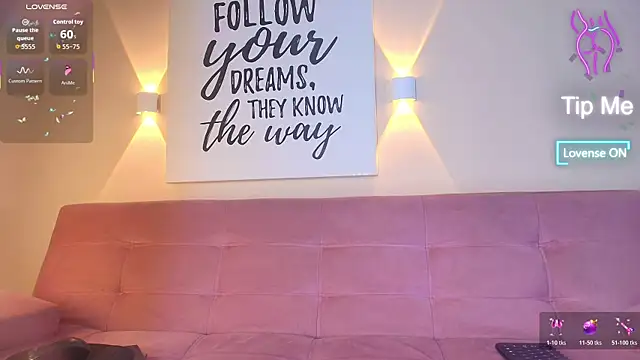 SunnyGilmoree online show from 11-08-25, 08:12