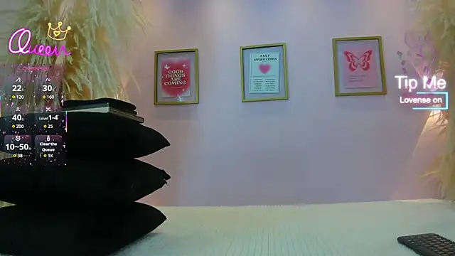 SunnyGilmoree online show from 04-22-26, 08:15