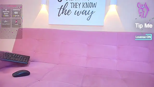 SunnyGilmoree online show from 12-22-25, 08:09