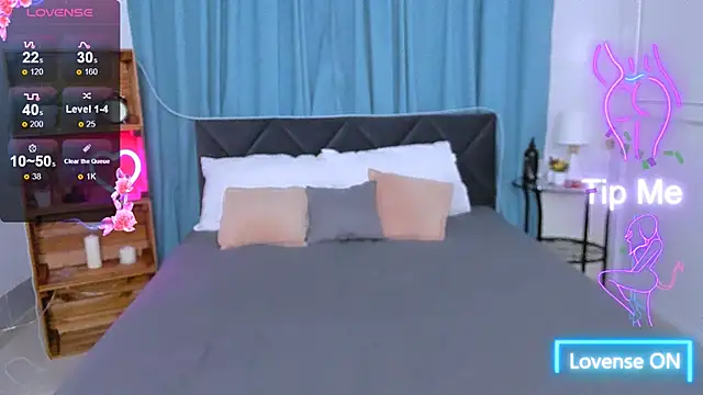 Emily Tylerr online show from 10-14-25, 08:15