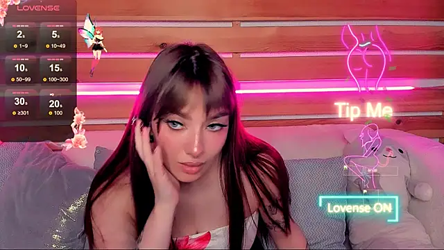 Emily Tylerr online show from 10-07-25, 07:09