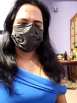 mallu-lover online show from 10-31-25, 01:52