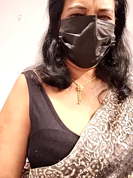 Snapshot of mallu-lover chatting on 04-21-26, 02:25 mallu-lover online show from 04-21-26, 02:25
