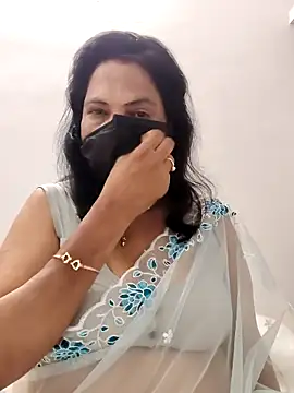 Snapshot of mallu-lover chatting on 04-22-26, 06:47 mallu-lover online show from 04-22-26, 06:47
