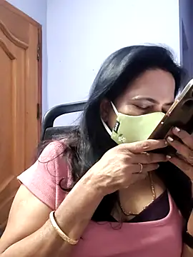 mallu-lover online show from 11-25-25, 08:14