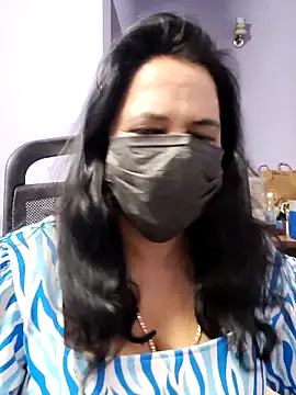 mallu-lover online show from 10-24-25, 12:48