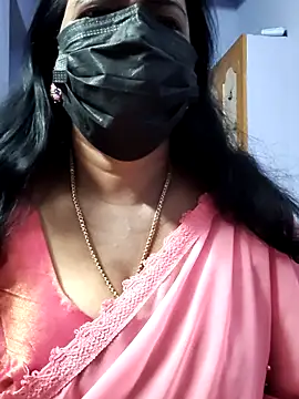 mallu-lover online show from 10-28-25, 01:10