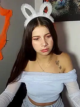 CharlotteSex  online show from 11-01-25, 11:26