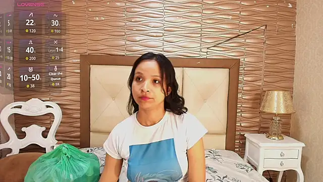 Snapshot of Miladiosa chatting on 05-08-26, 11:58 Miladiosa online show from 05-08-26, 11:58