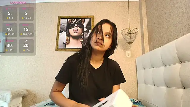 Miladiosa online show from 12-19-25, 11:56