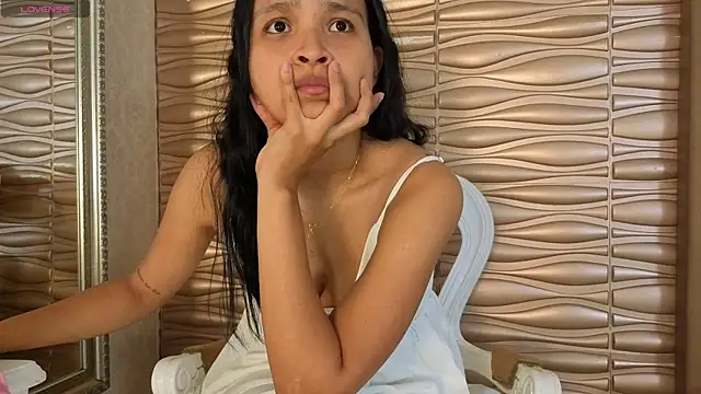 Snapshot of Miladiosa chatting on 06-28-26, 12:22 Miladiosa online show from 06-28-26, 12:22
