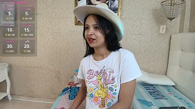 Miladiosa online show from 10-27-25, 11:44