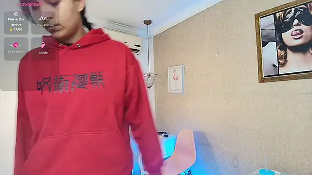 Miladiosa online show from 10-25-25, 12:39