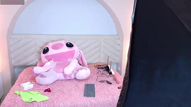 amy miller1 online show from 04-14-26, 08:03