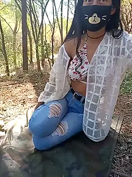 Snapshot of NaughtyMiuw chatting on 09-13-25, 07:03 NaughtyMiuw online show from 09-13-25, 07:03