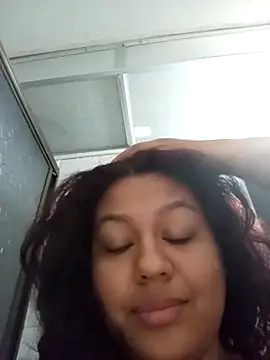 CloeStron online show from 11-06-25, 03:16