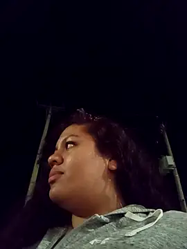 CloeStron online show from 10-29-25, 01:37