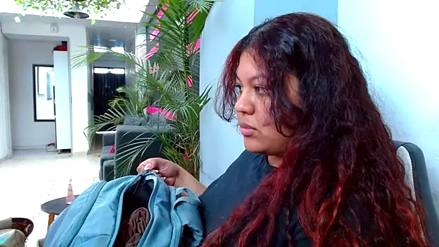 CloeStron online show from 11-28-25, 04:18