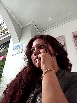 CloeStron online show from 10-29-25, 06:18