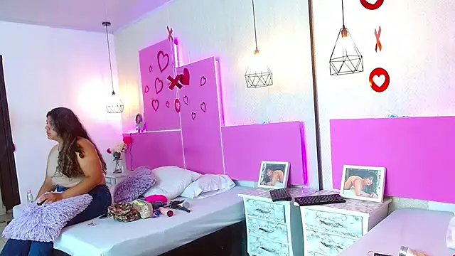 CloeStron online show from 09-19-25, 11:58